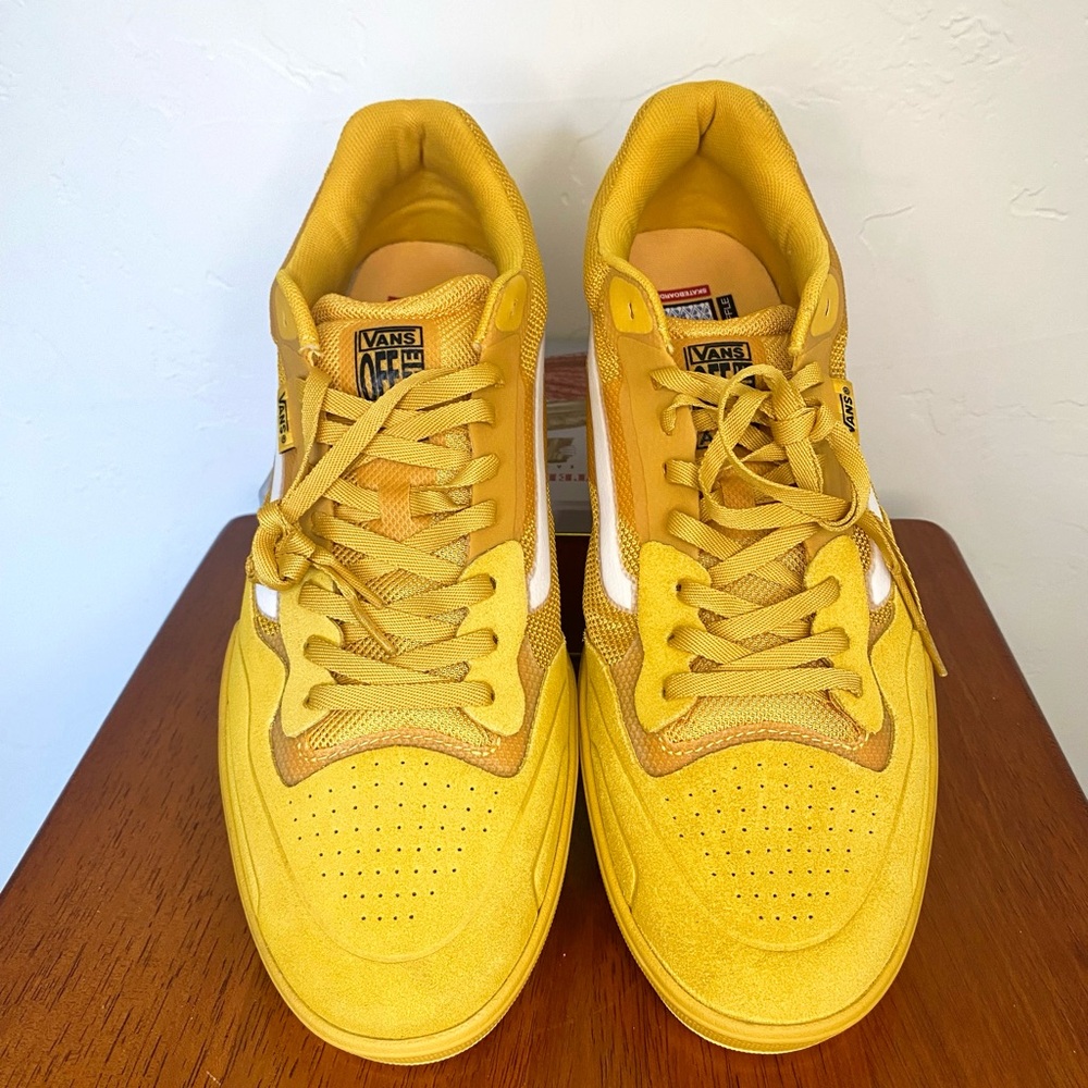 Vans Skate AVE 2.0 NWT Skate Sneakers in Yellow Gold Size 11 Skateboarding Shoe